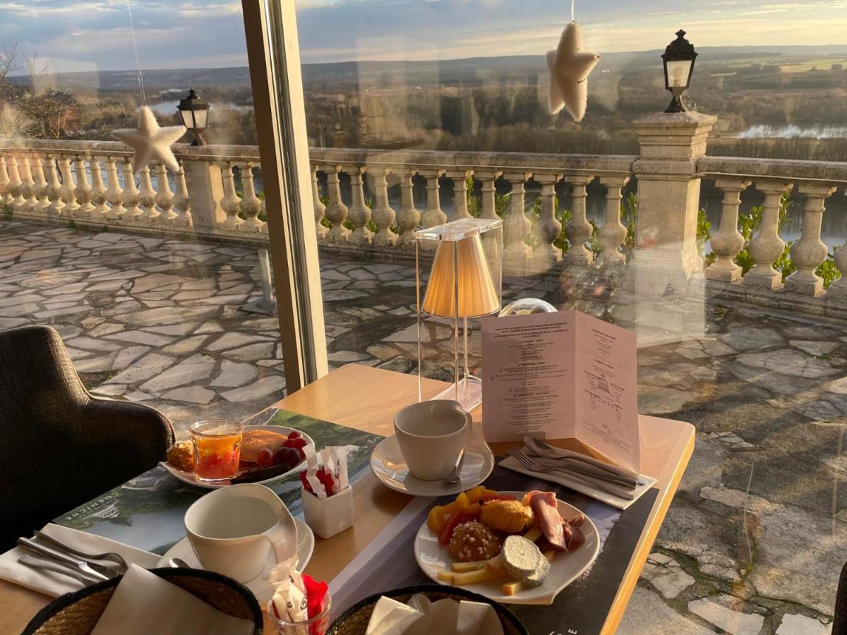 Nourriture dans l'hôtel ou à proximité