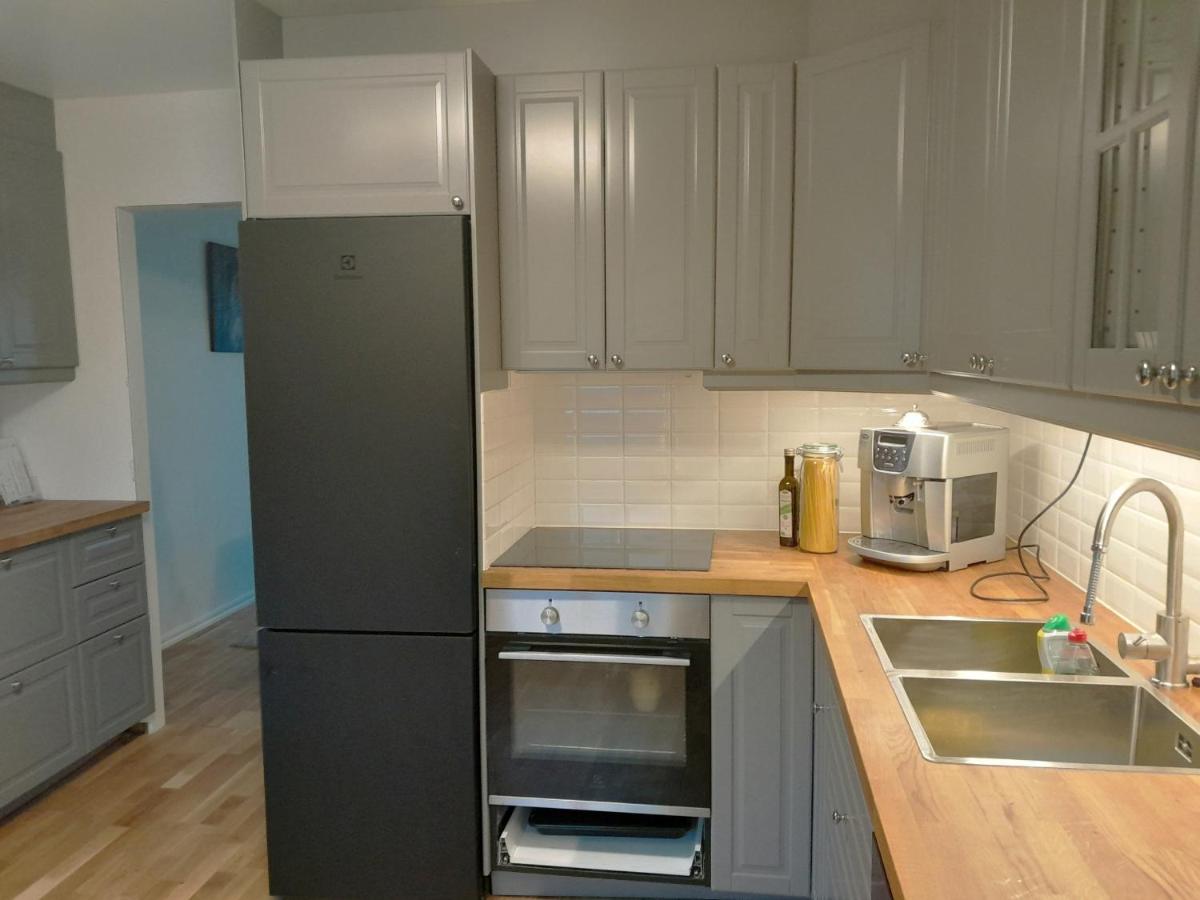 Modern villa near Gothenburg - Housity