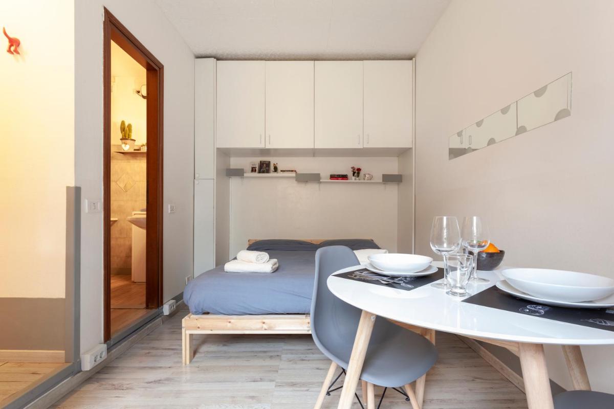 -Navigli Suite- cozy spot in Milan - Housity