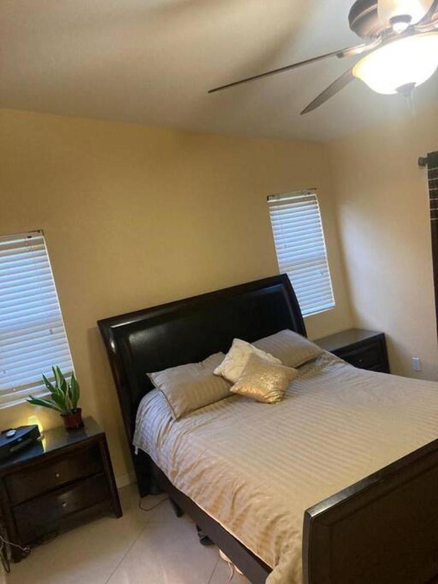 Cozy room with private entry in Calexico - Housity
