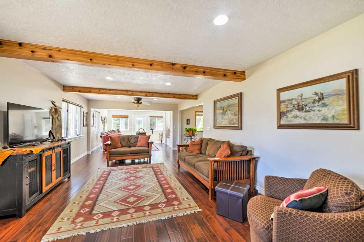 Spacious Mancos Home with Furnished Deck and Yard! - Housity