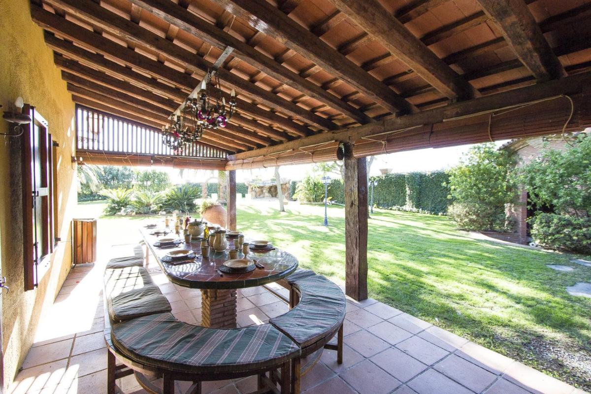Catalunya Casas Incredible secluded villa, just 11km from Beach! - Housity