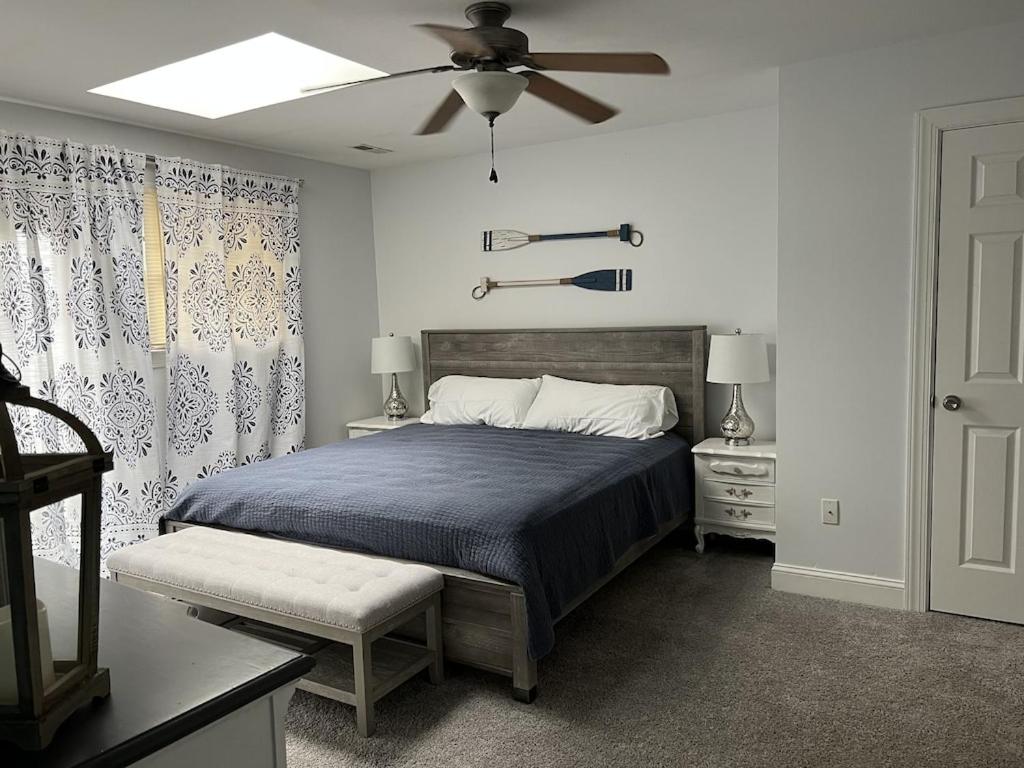 Hook Wine & Sinker~sleeps 14 to 16 includes slip at Inn water views!!! - Housity