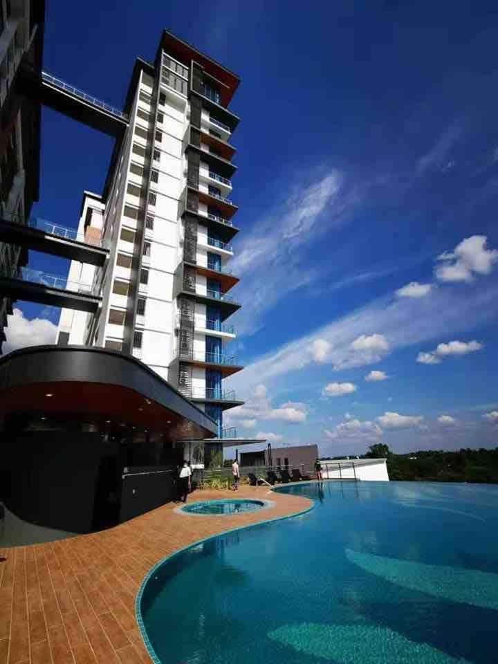 Suitetrails - Hanns&FreeWiFi&Washer&Parking &Pool&Sauna&Sunshine Comfort Homstay2