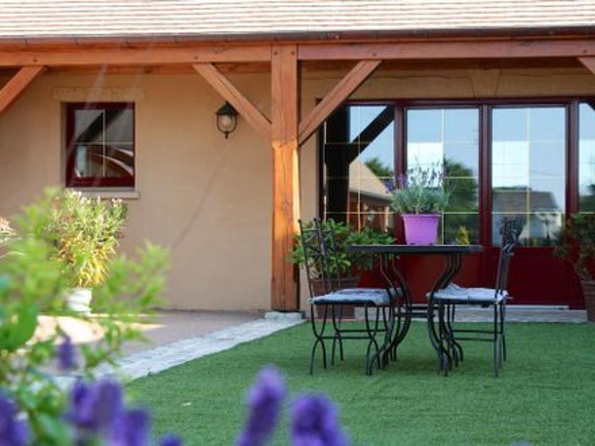 Grande Suite Familiale en Berry près du Golf et Spa - FR-1-591-393 - Housity