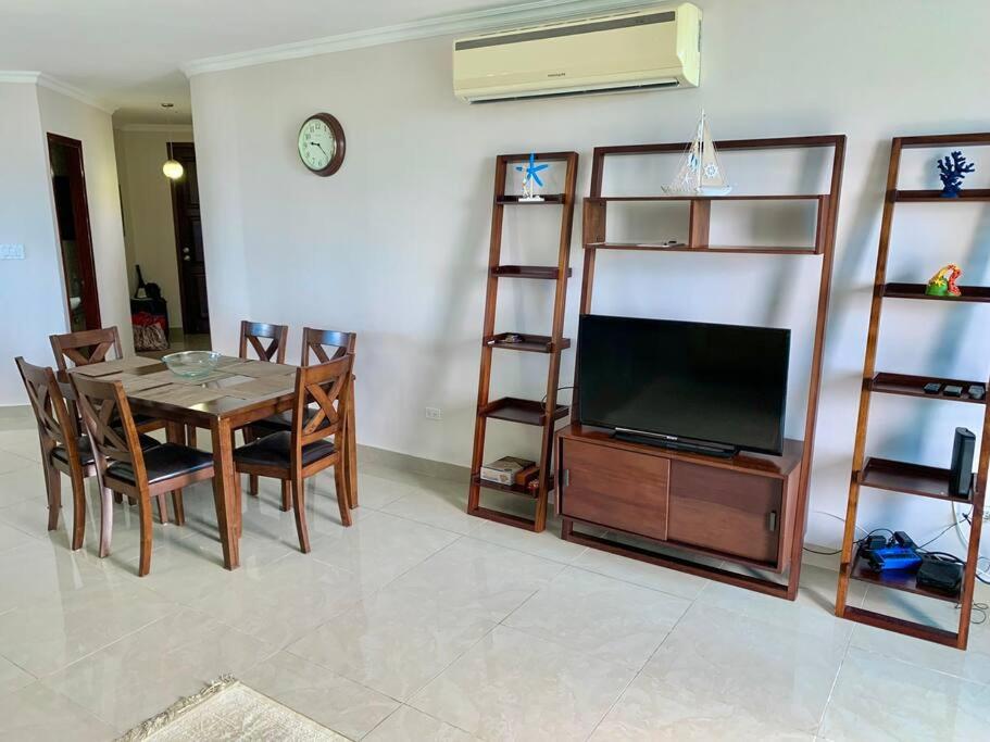 Amazing Ocean View Luxury Condo in Coronado Panama - Housity