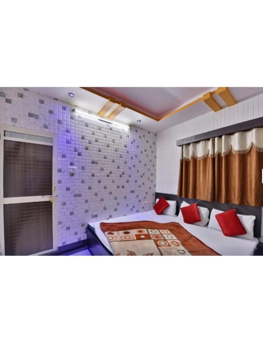 Hotel Neha Palace, Ujjain - Housity