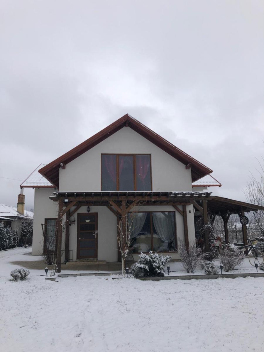 casa cu lavanda - Housity