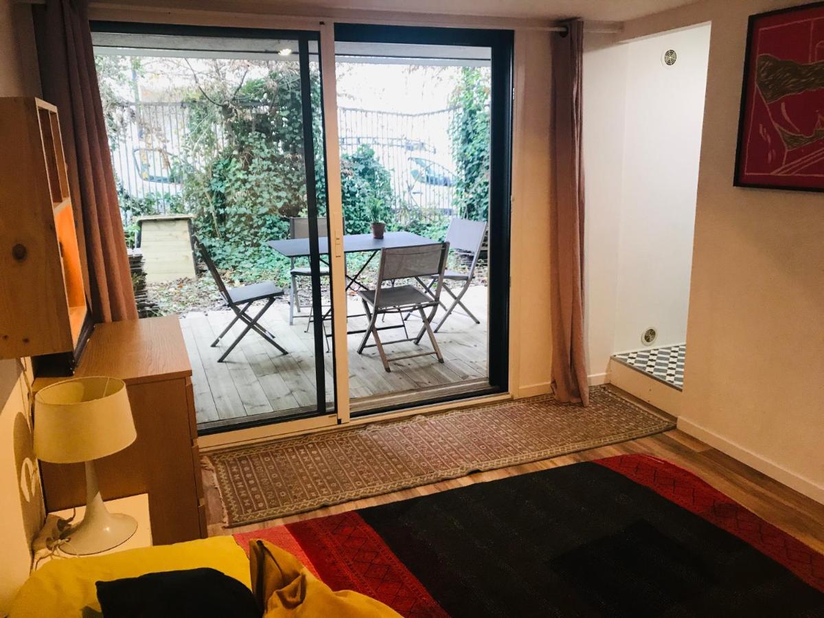 Chambre Darwin SDB WC et Terrasse privés - Housity