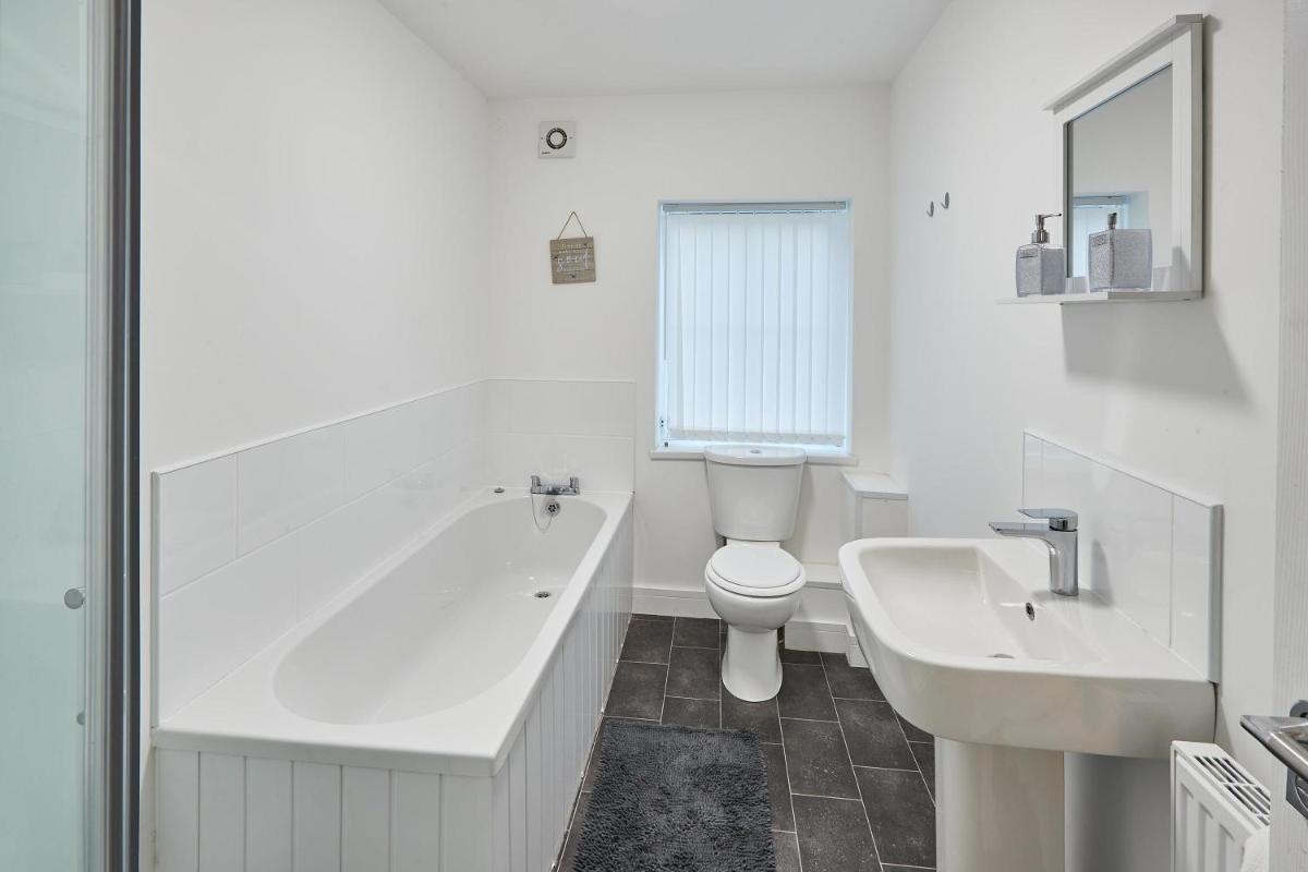Host & Stay - House 4 - Housity