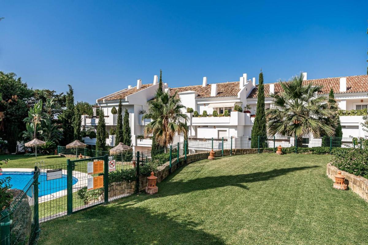 Great Location, Spacious And Beautiful Apartment - Housity