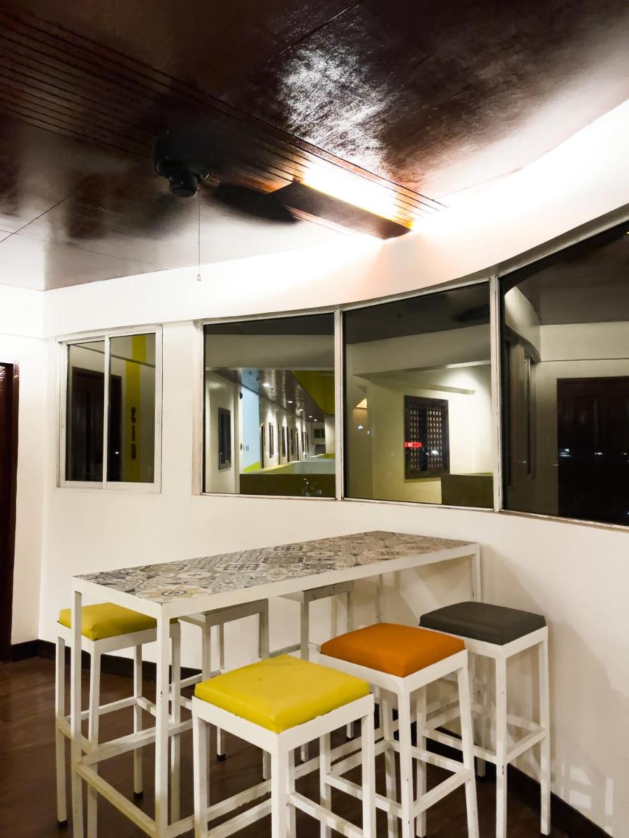 Corazon Tourist Inn - Housity