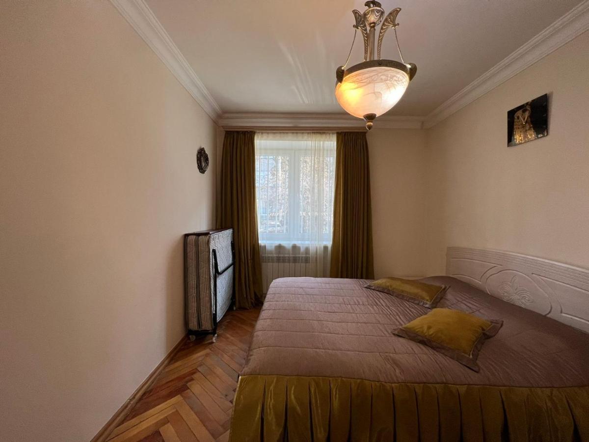 Suitetrails - New apartament in Nshdehi str.