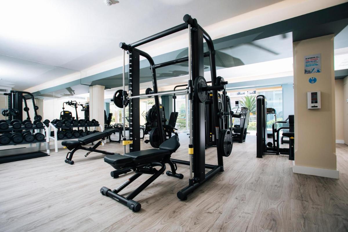 O centro de fitness e/ou as comodidades de fitness de The Views Oasis