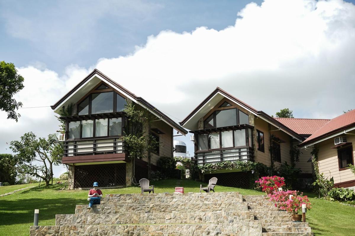 Tagaytay Foothills Cherimoya Farm Staycation - Hizvo