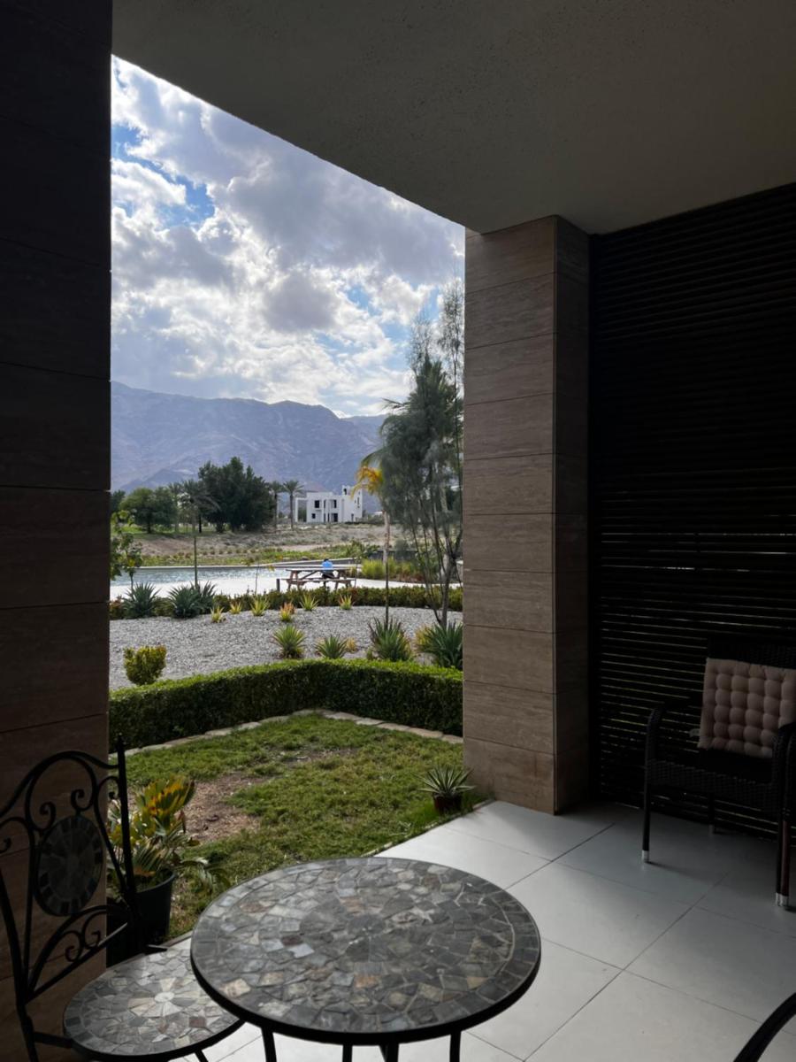 Suitetrails - The Sifah Lake apartment