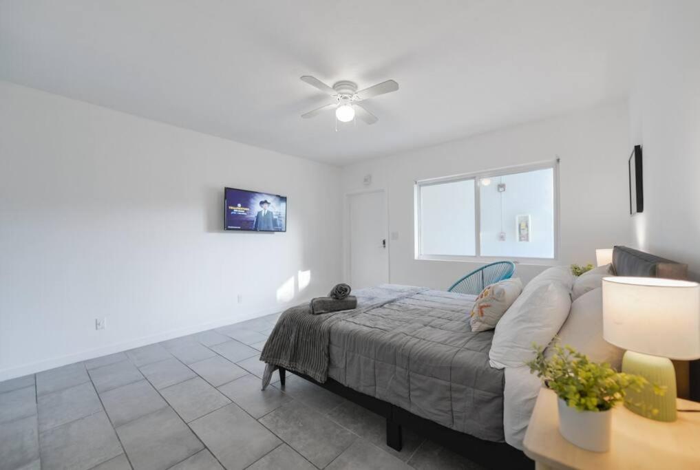 Fabulous Studio 15 min from The Beach - Housity