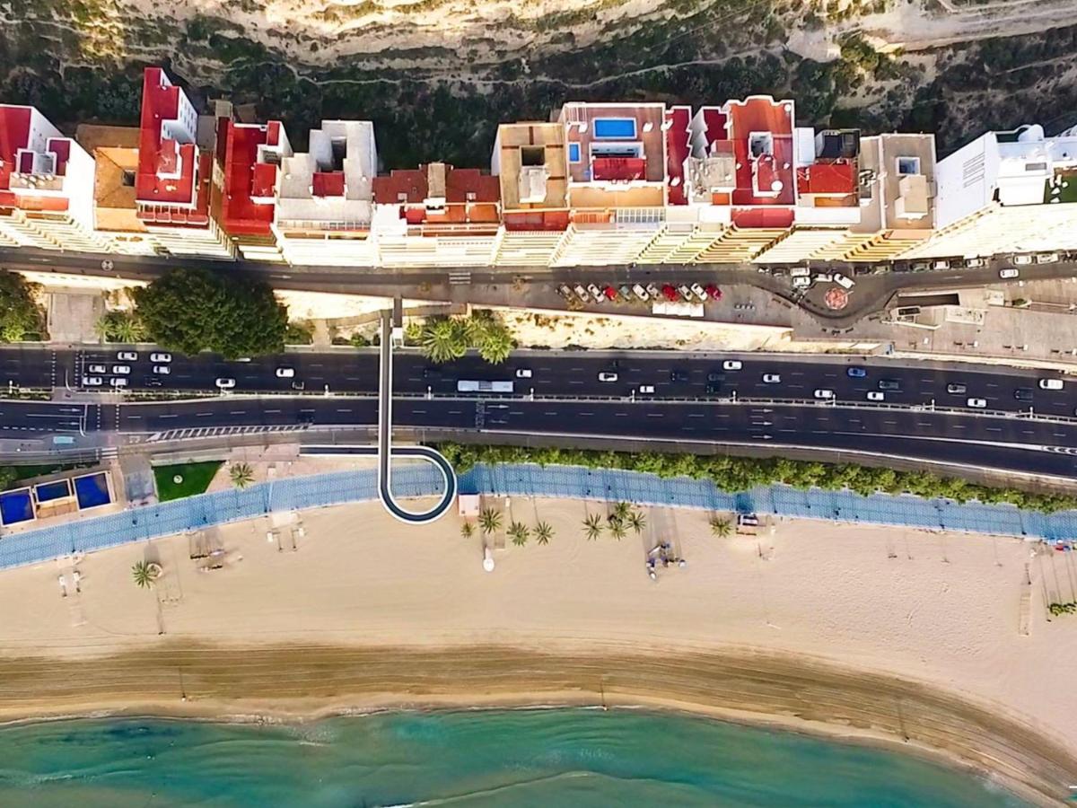 Apartment with Terrace and Sea View - Housity