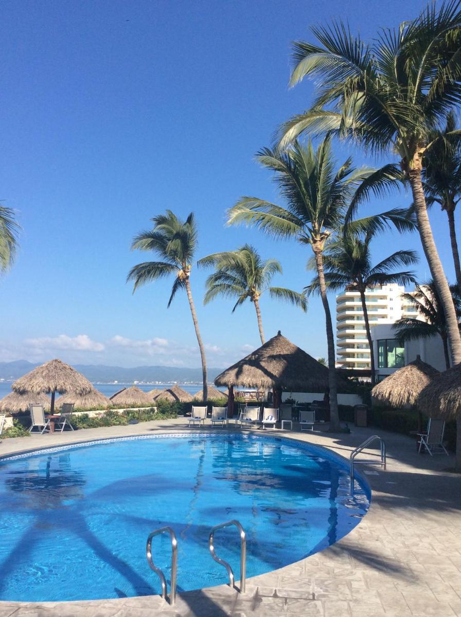 2 Br Five Star Playa Royale Residences Building - Housity