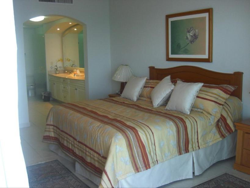 2 Br Five Star Playa Royale Residences Building - Housity