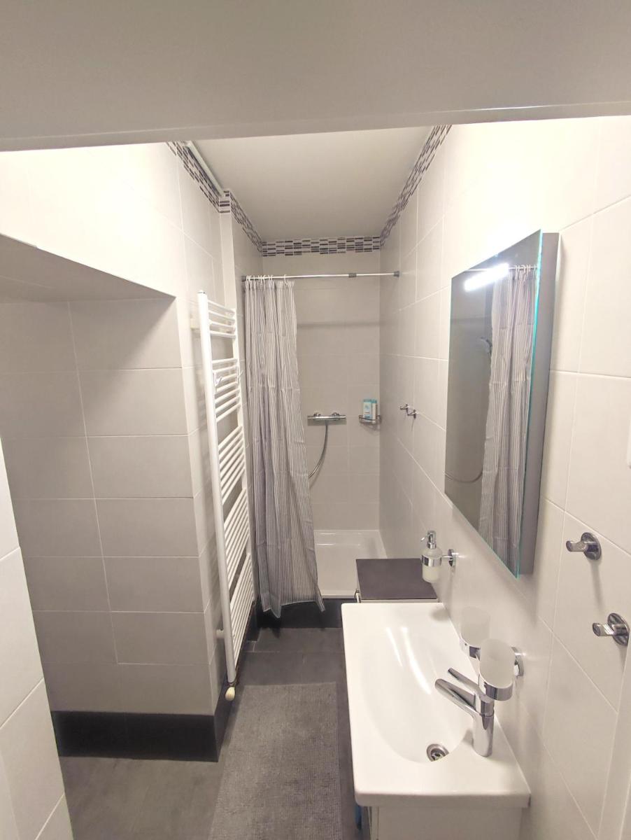 Alisa Apartments - Housity