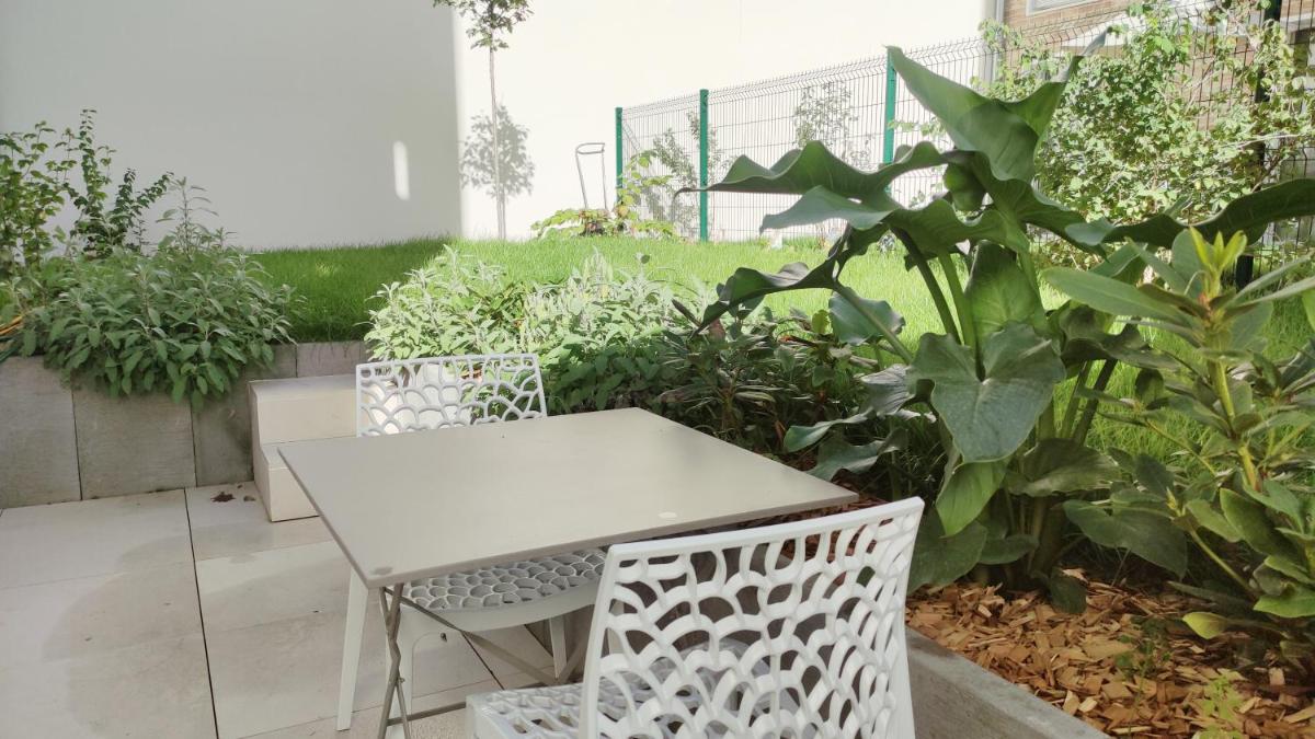 Au jardin, T2 calme et élégant - Housity