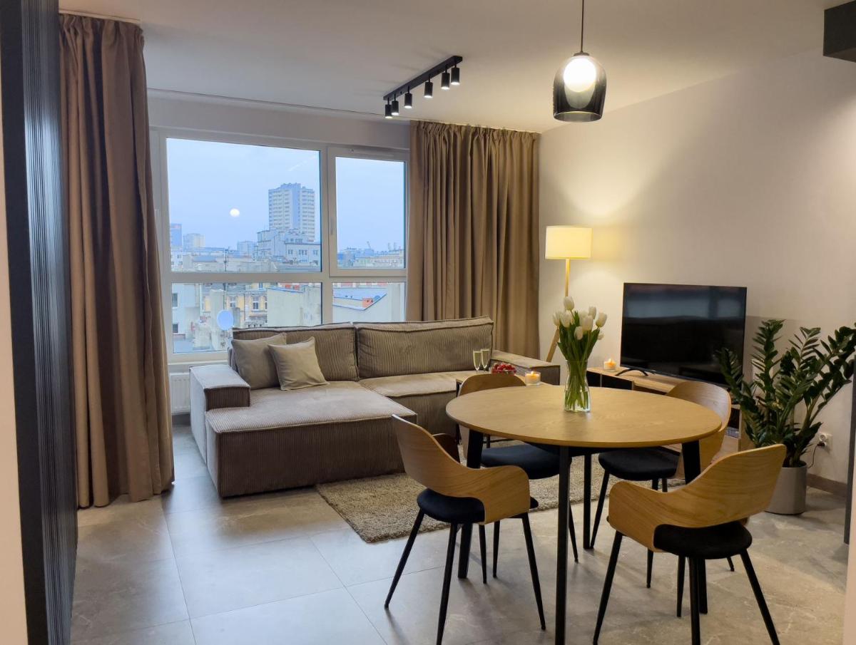 URBAN APARTMENTS PREMIUM, Opolska 10 No 90, 2 Free Garages, Self Check-in - Housity