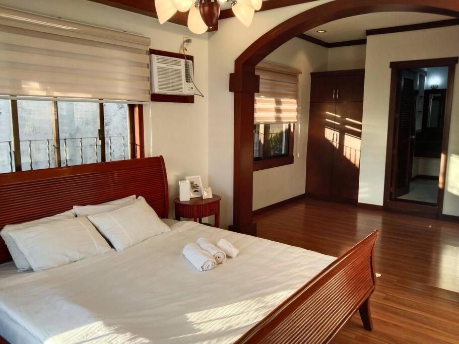 MiO Suites - Paranaque House - Housity