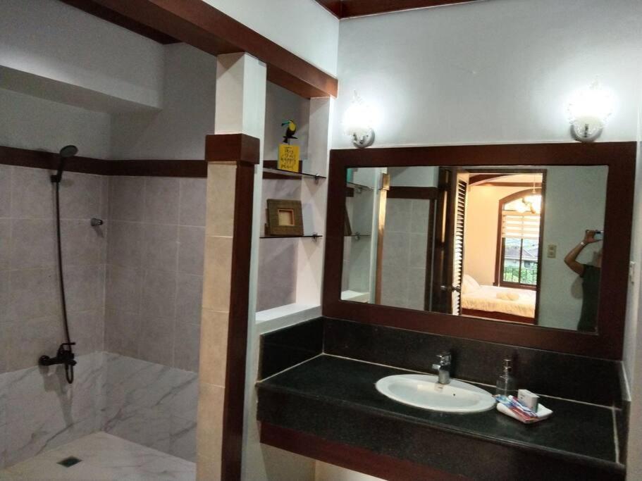 MiO Suites - Paranaque House - Housity