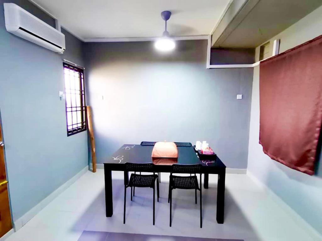 Izzara Iskandar Puteri Homestay Gelang Patah - Housity