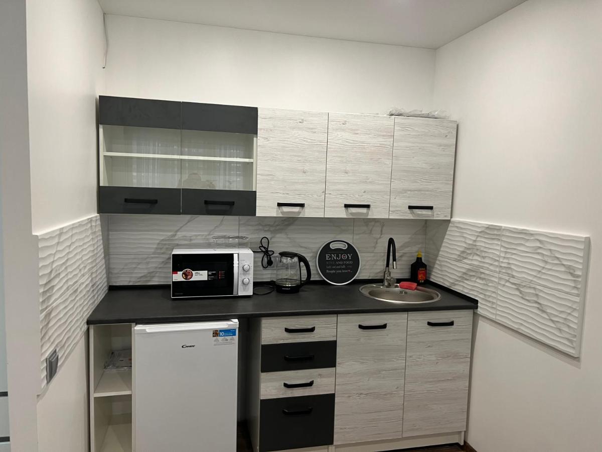 Проспект Олександра Поля 135 - Housity
