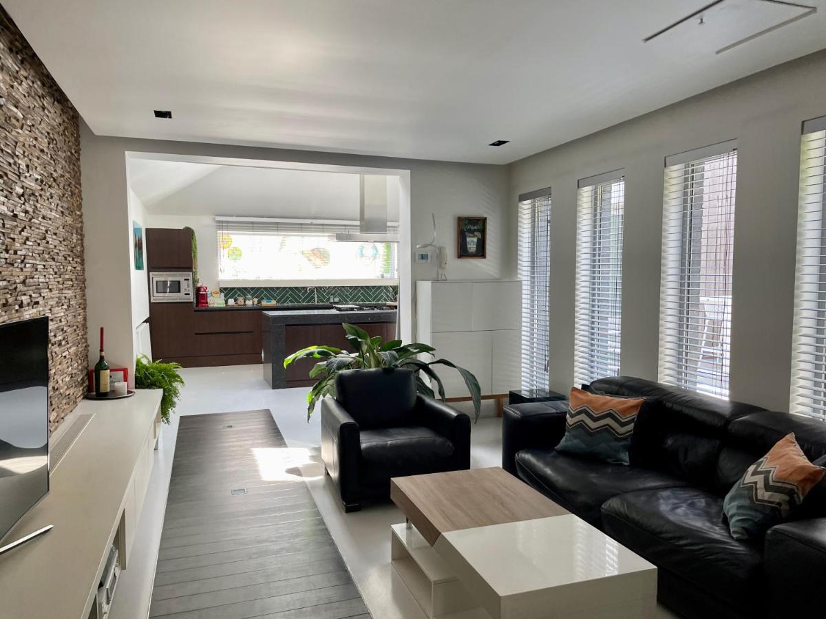 Luxurious villa during tomorrowland - Housity