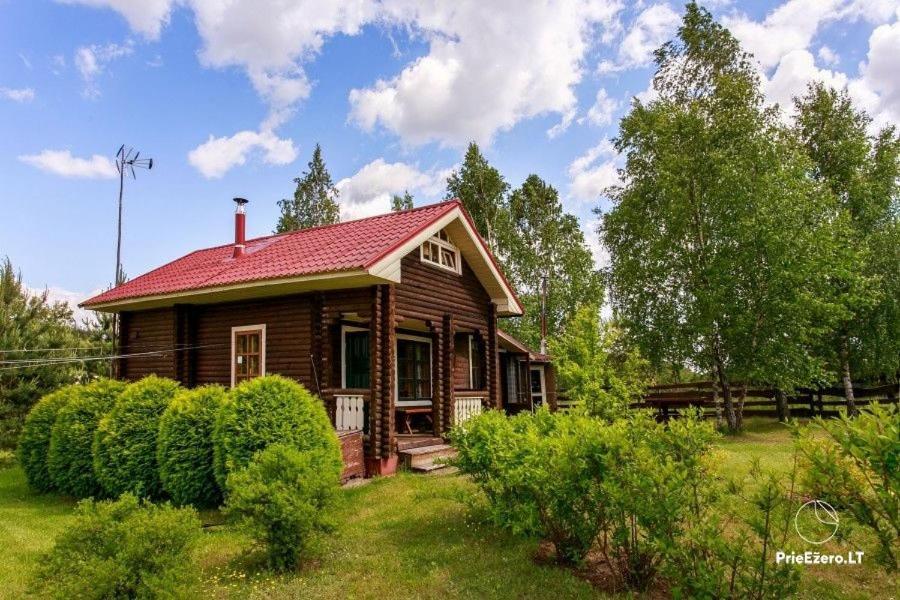 Resort by Nava Lake - Housity