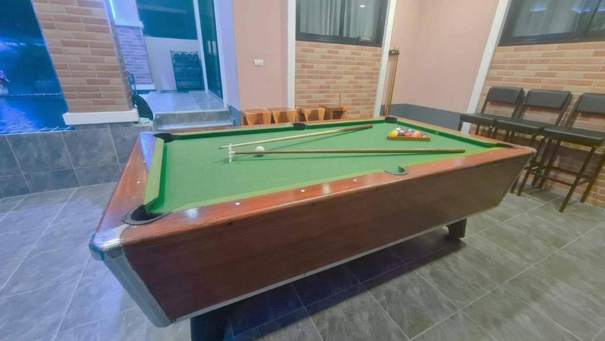 JB Stone pool villa - Housity