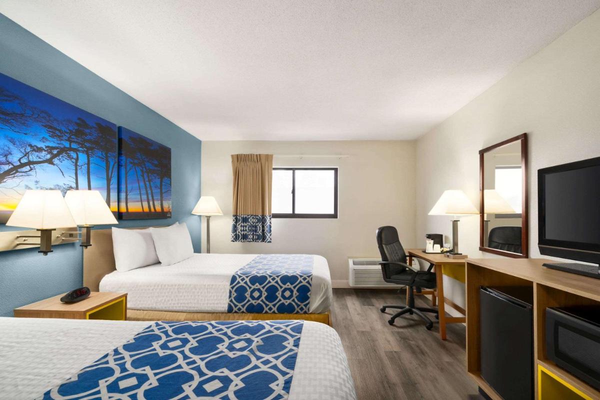 Days Inn by Wyndham Canastota Verona - Housity