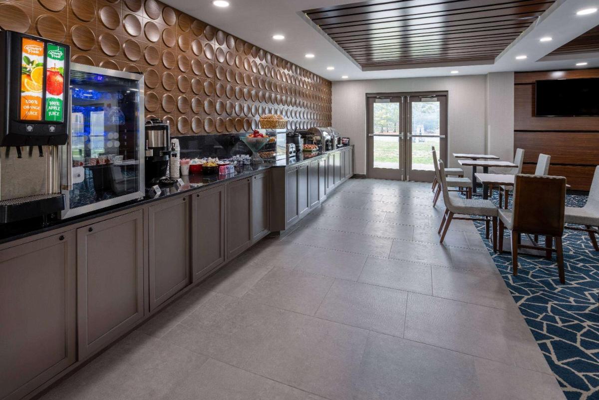 Wingate by Wyndham Vineland - Housity