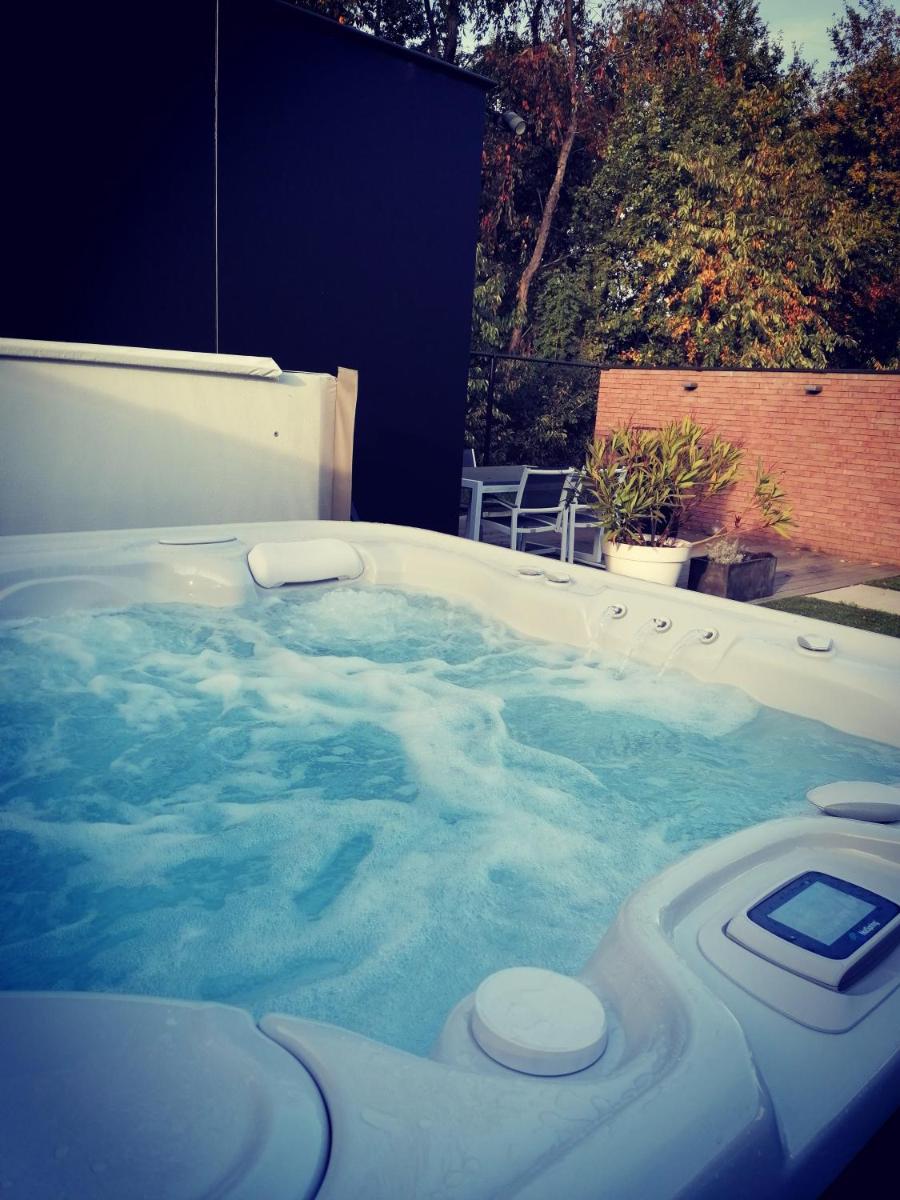 Suitetrails - Vakantievilla met jacuzzi Limburg