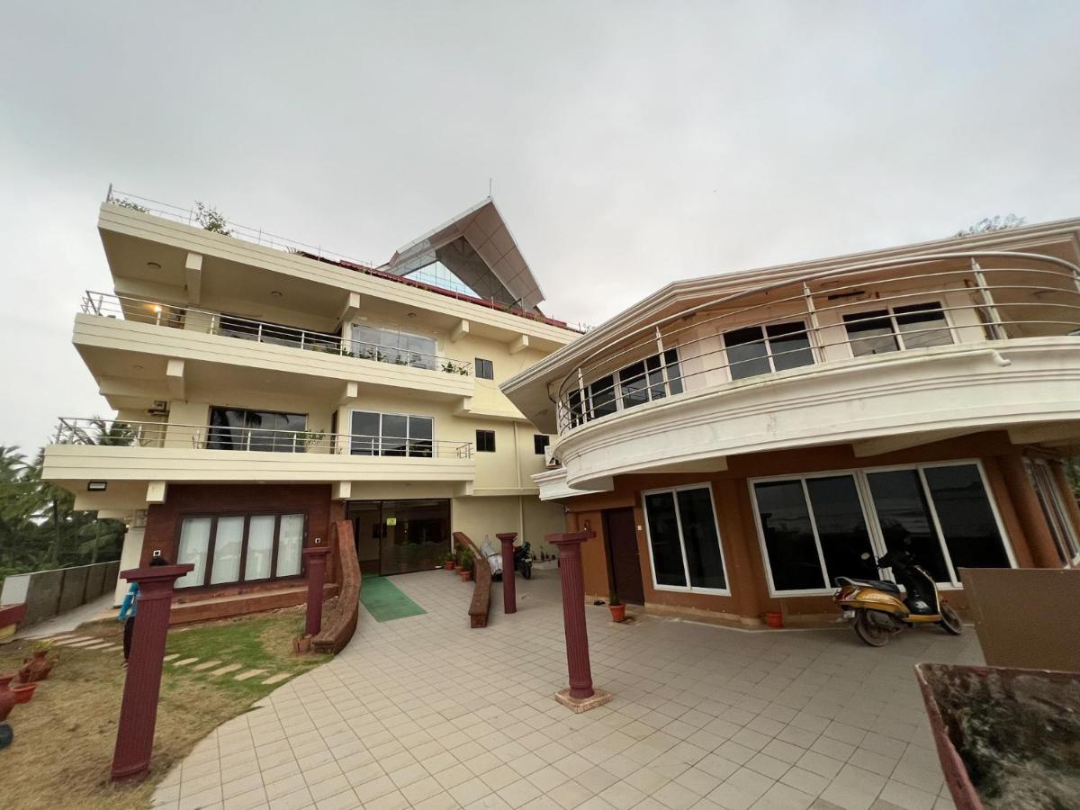 Boloors sea la vie - Housity