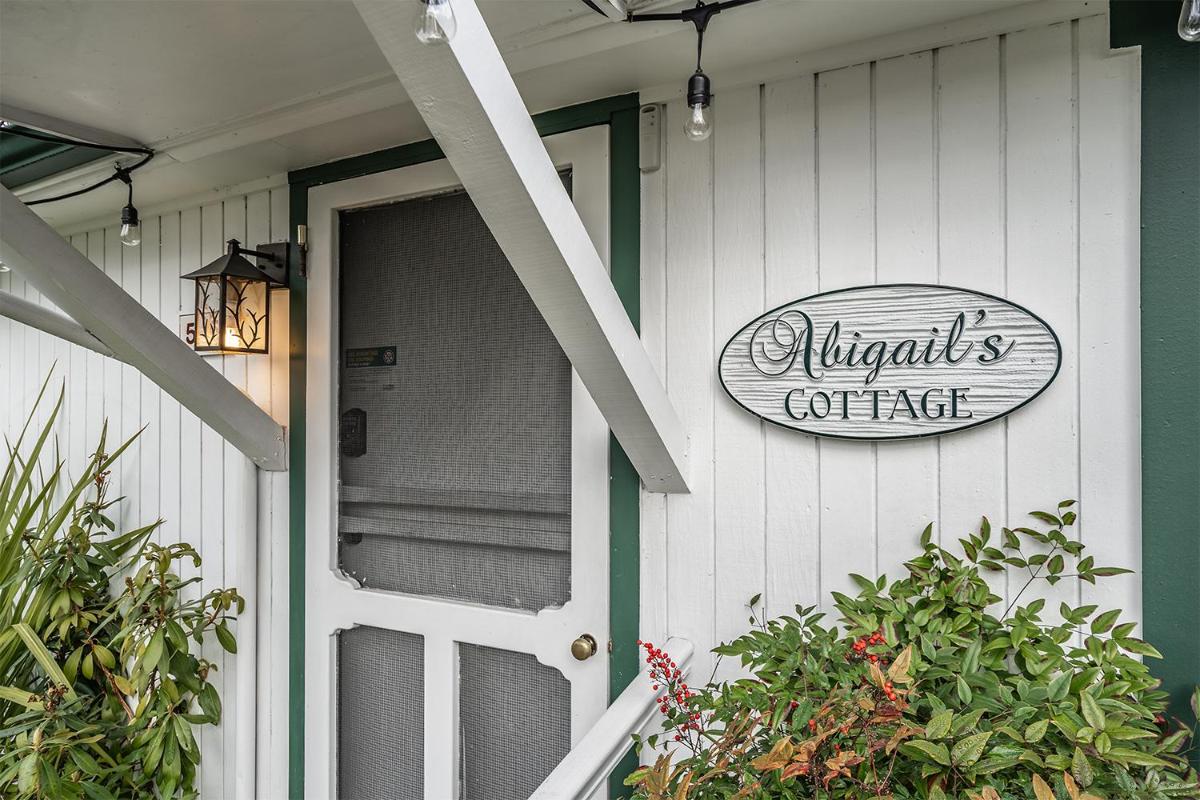 Abigail's Bed and Breakfast Inn - Housity