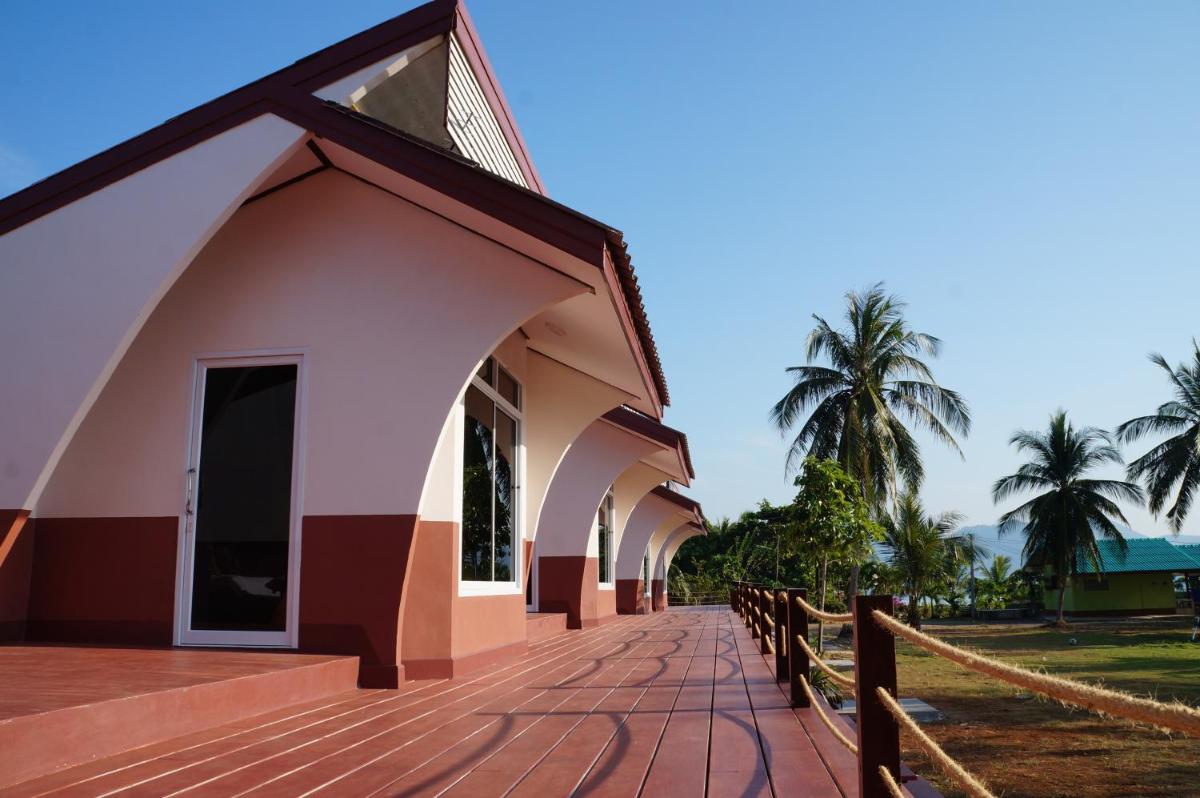 Lomtalay Resort Trat - Housity