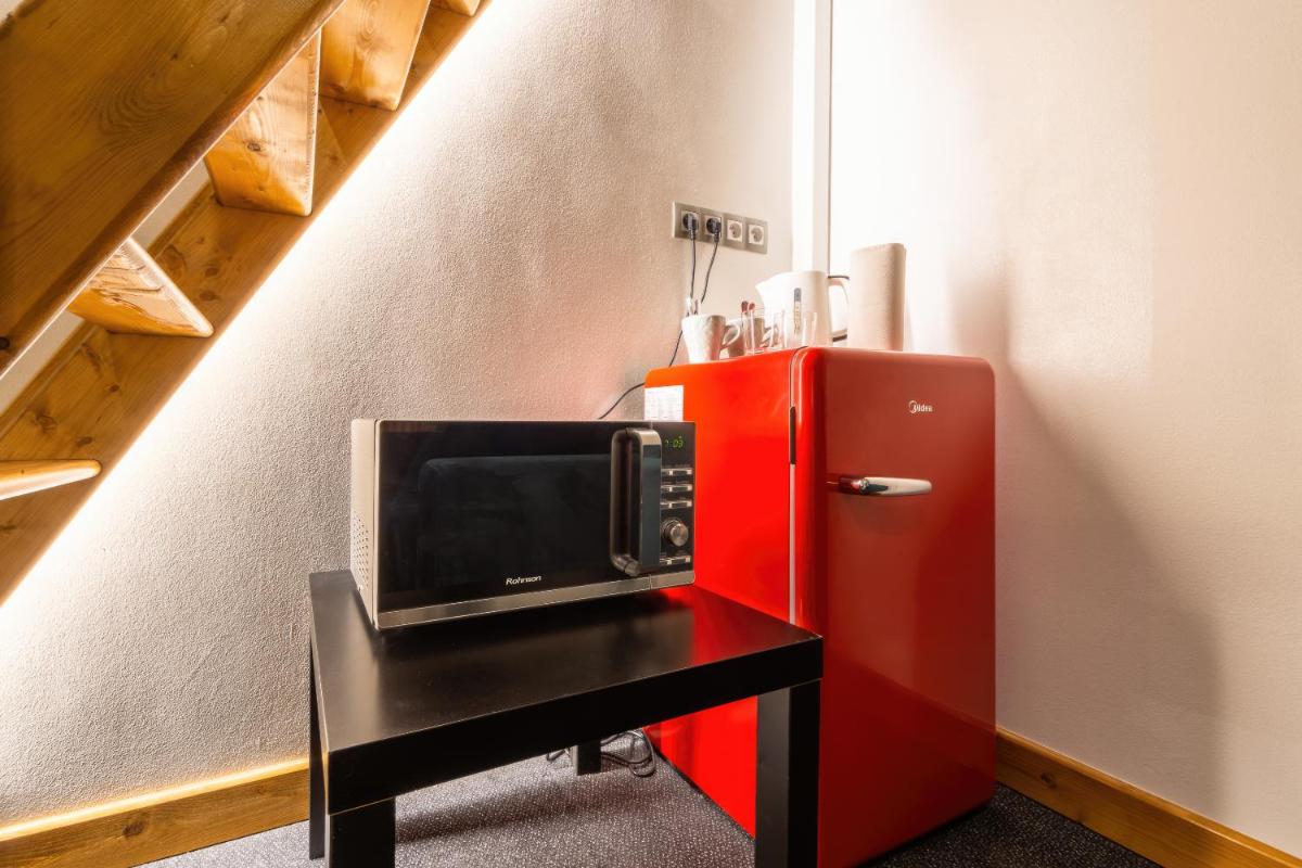S42 Hotel Prague - Housity