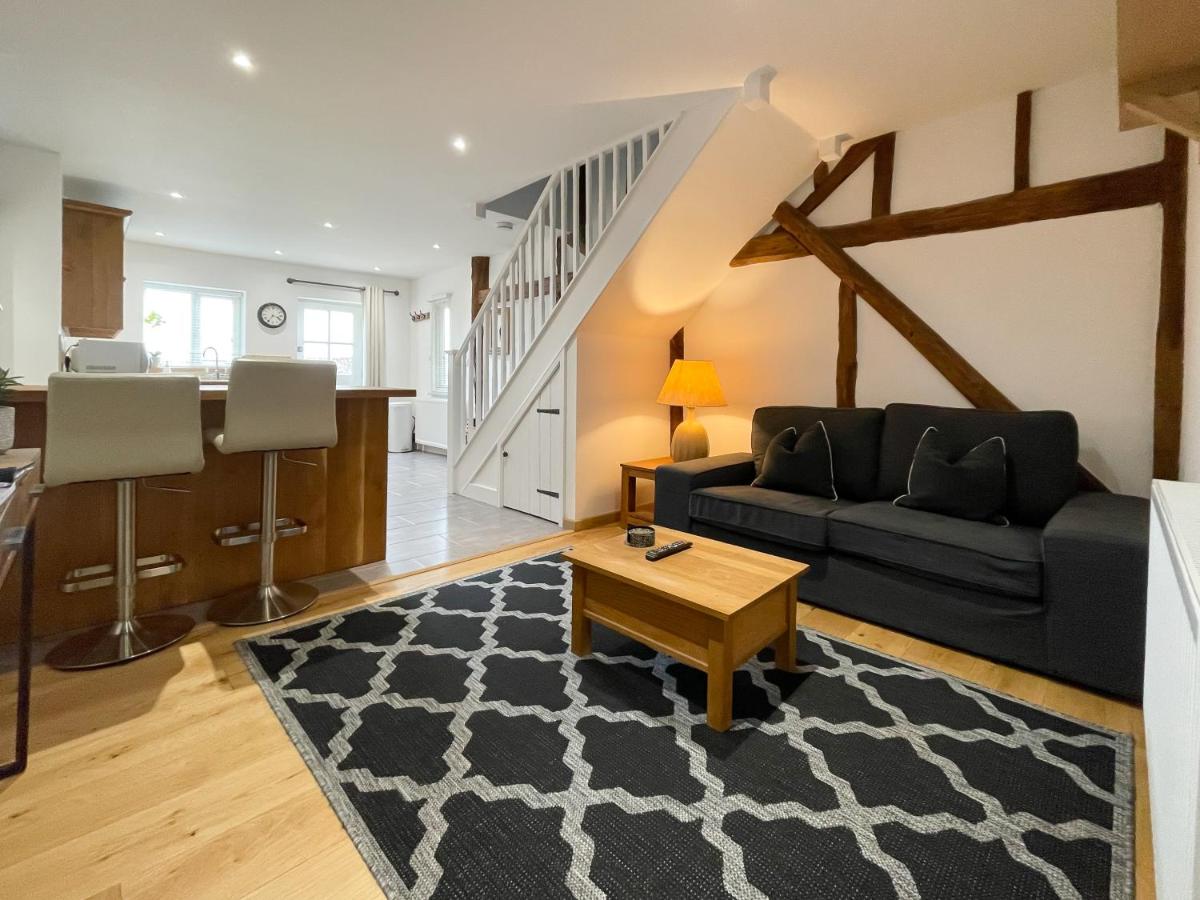 Immaculate barn annexe close to Stansted Airport - Housity