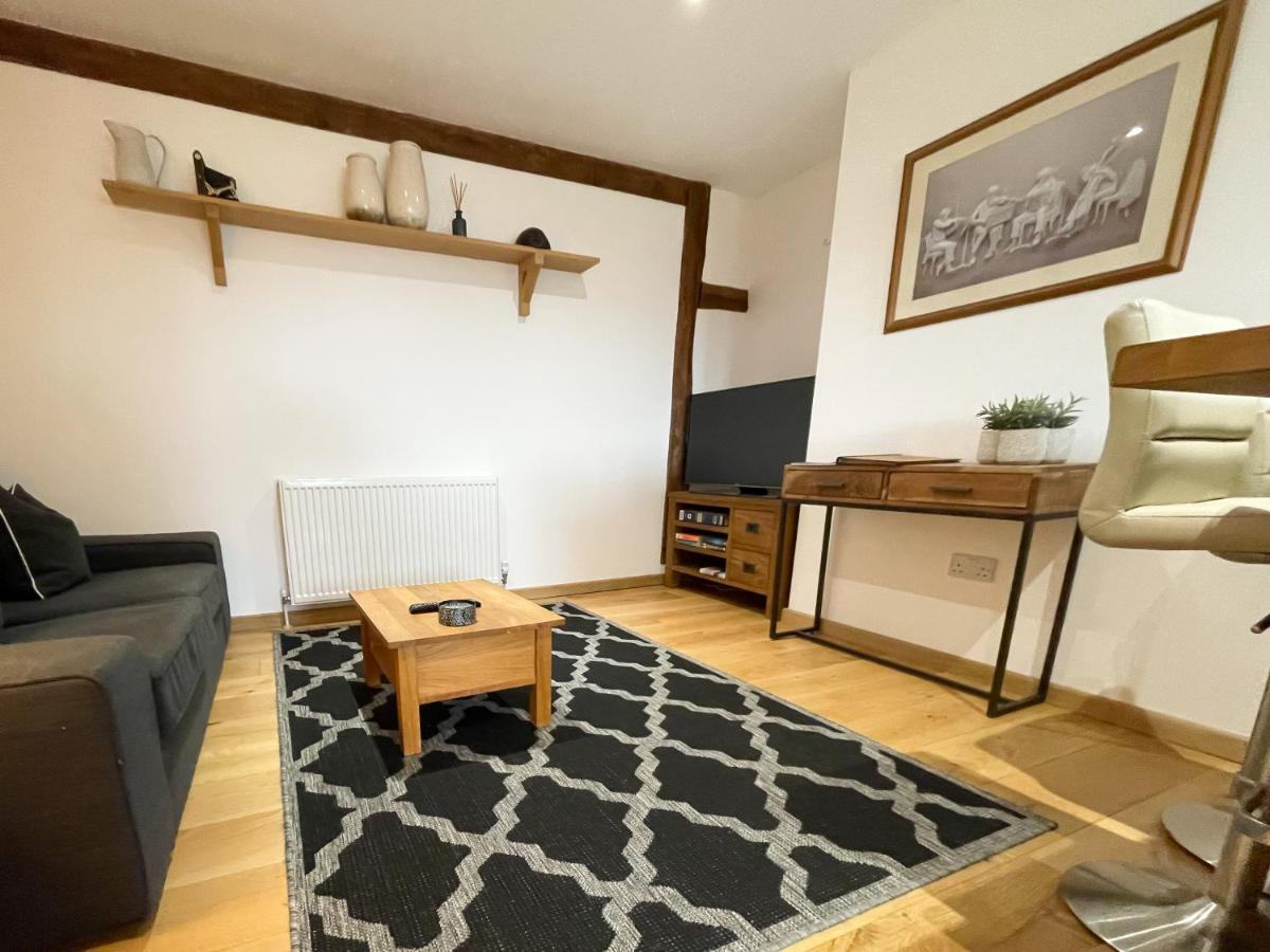 Immaculate barn annexe close to Stansted Airport - Housity