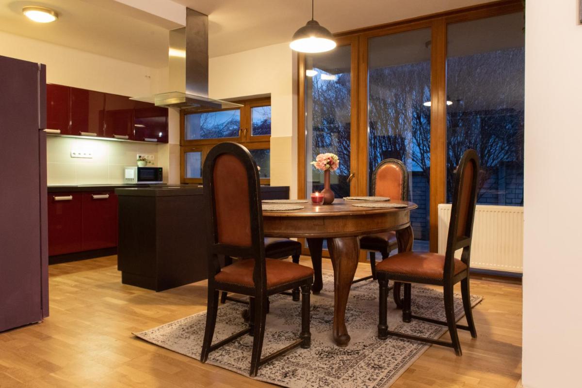 Laid Back Villa - Housity
