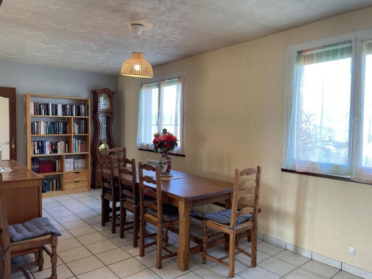 Gîte rustique et moderne avec jardin, garage, à 3 km de Moulins. Draps et linge inclus, animaux acceptés. - FR-1-489-428 - Housity