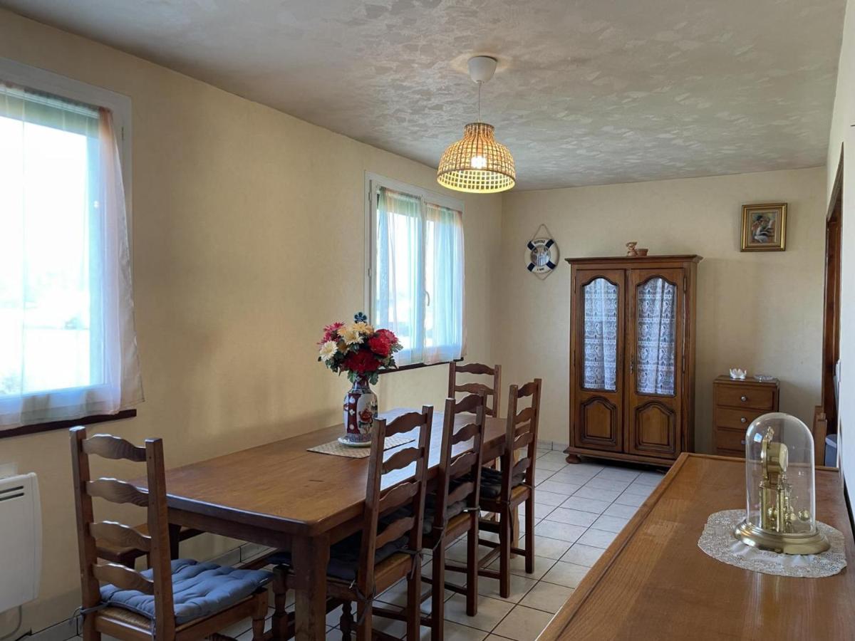 Gîte rustique et moderne avec jardin, garage, à 3 km de Moulins. Draps et linge inclus, animaux acceptés. - FR-1-489-428 - Housity