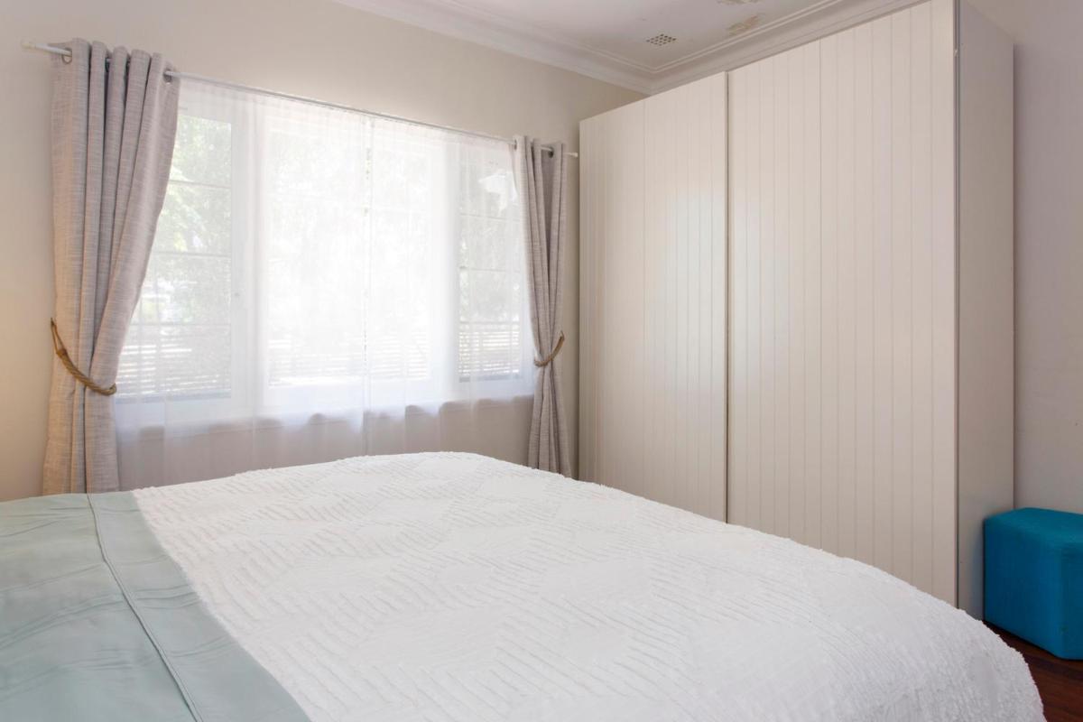 Home Away - 2 Bedroom Cottage - Housity