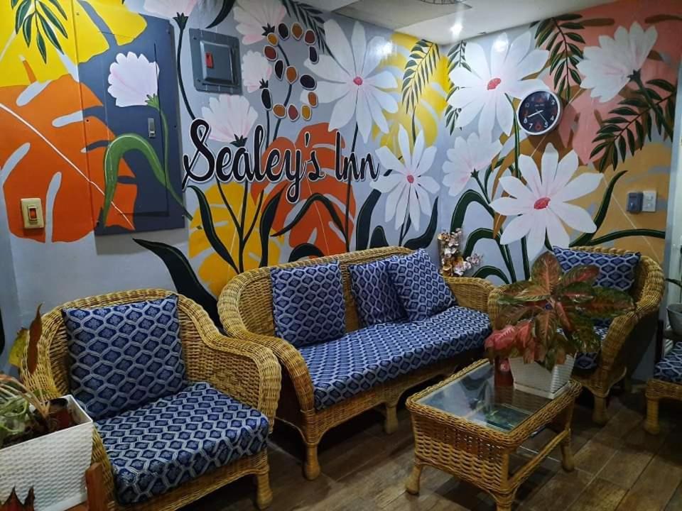Sealey's Inn - Housity