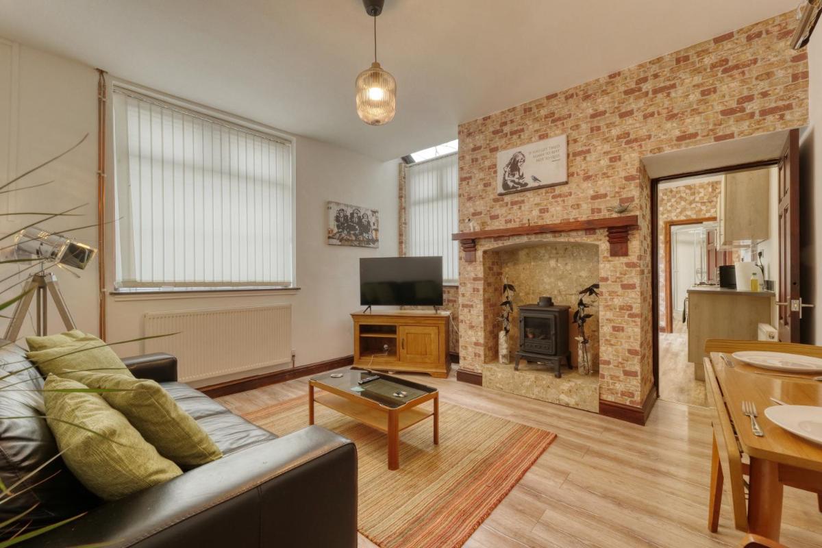 Hanley Entire Flat - Housity