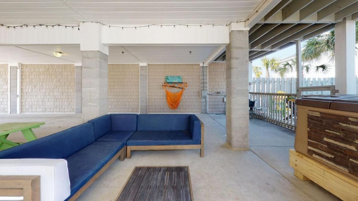 Bermuda Breeze by Coastline Resorts - Housity